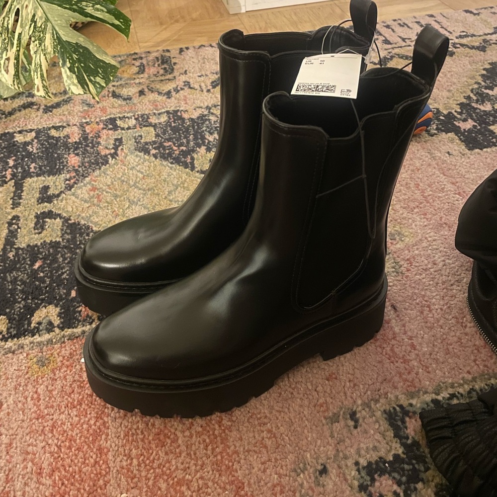 Chunky Chelsea boot
